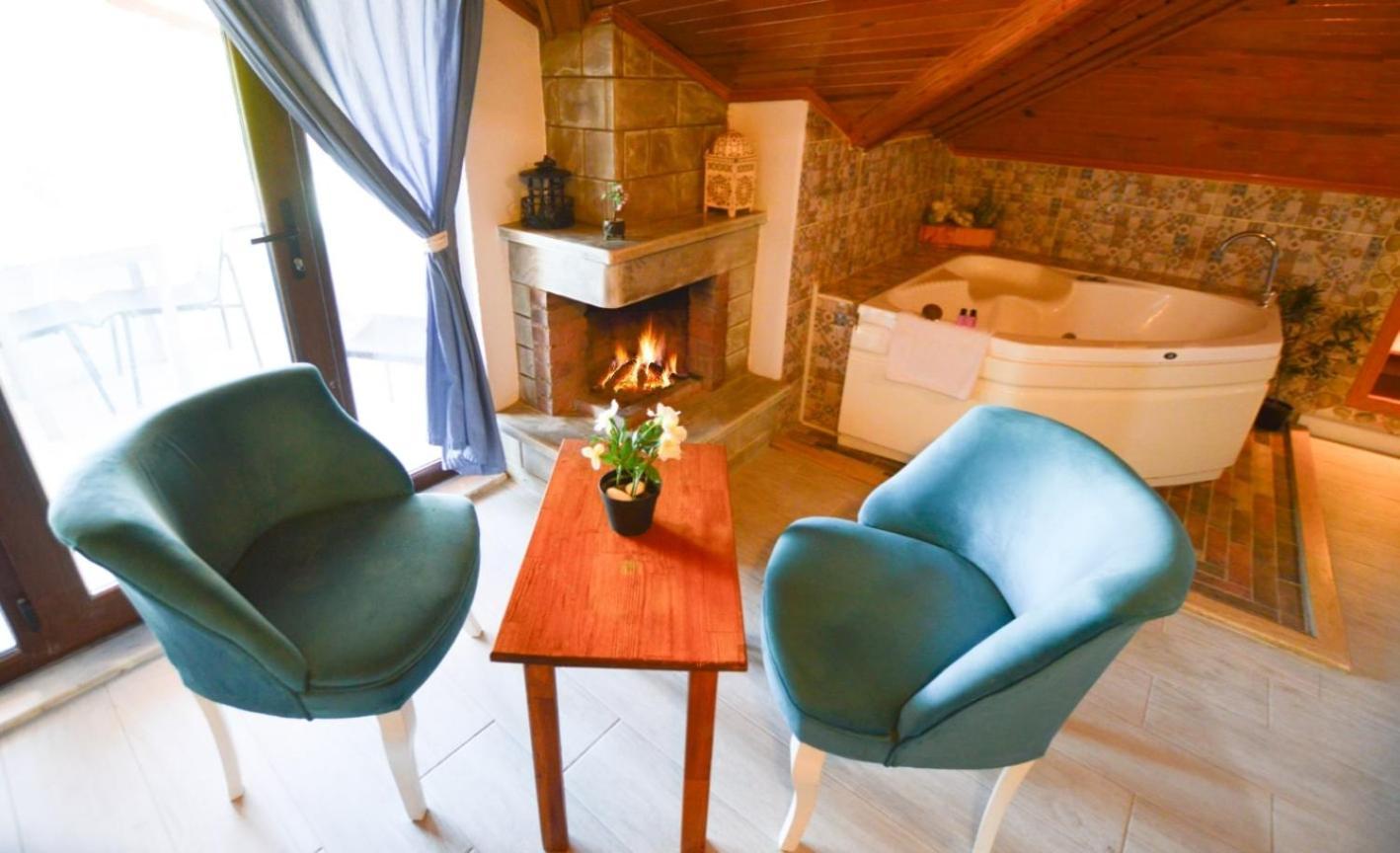 Agva Piazza Hotel Buitenkant foto