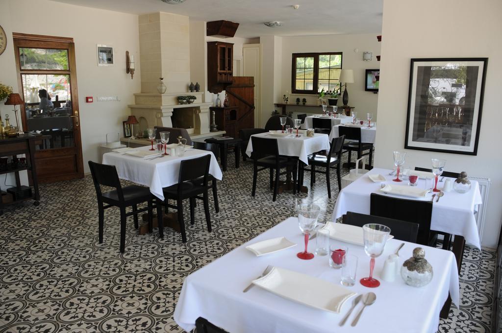 Agva Piazza Hotel Buitenkant foto