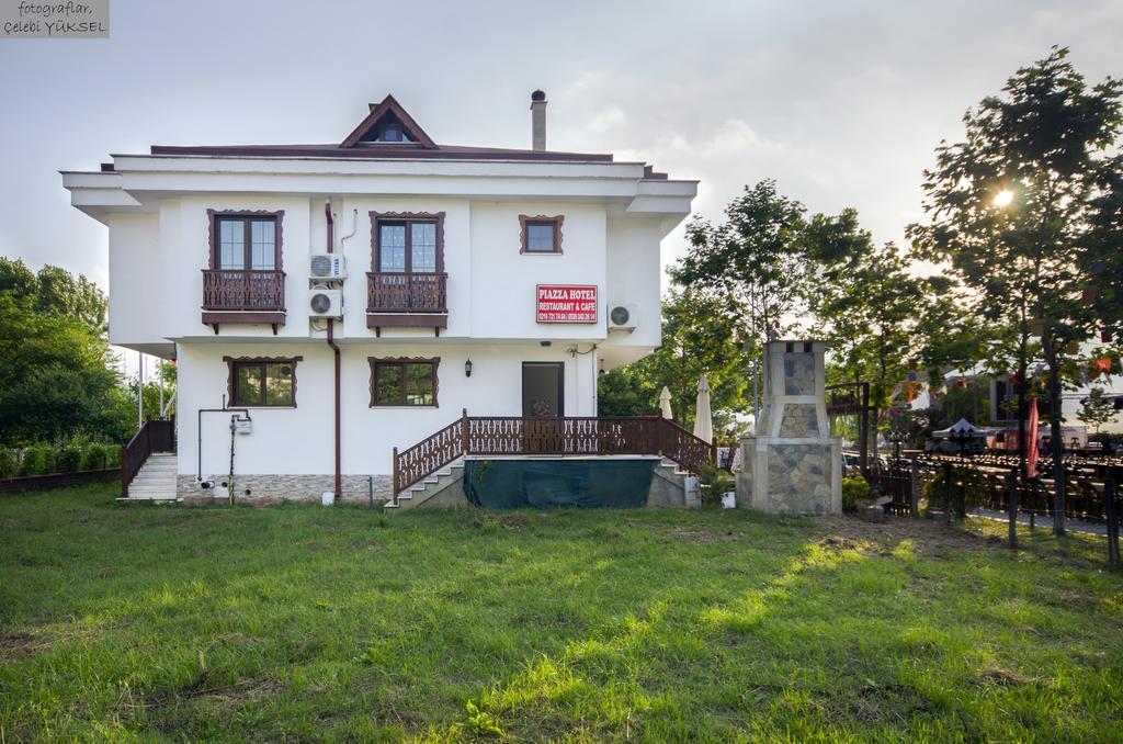 Agva Piazza Hotel Buitenkant foto