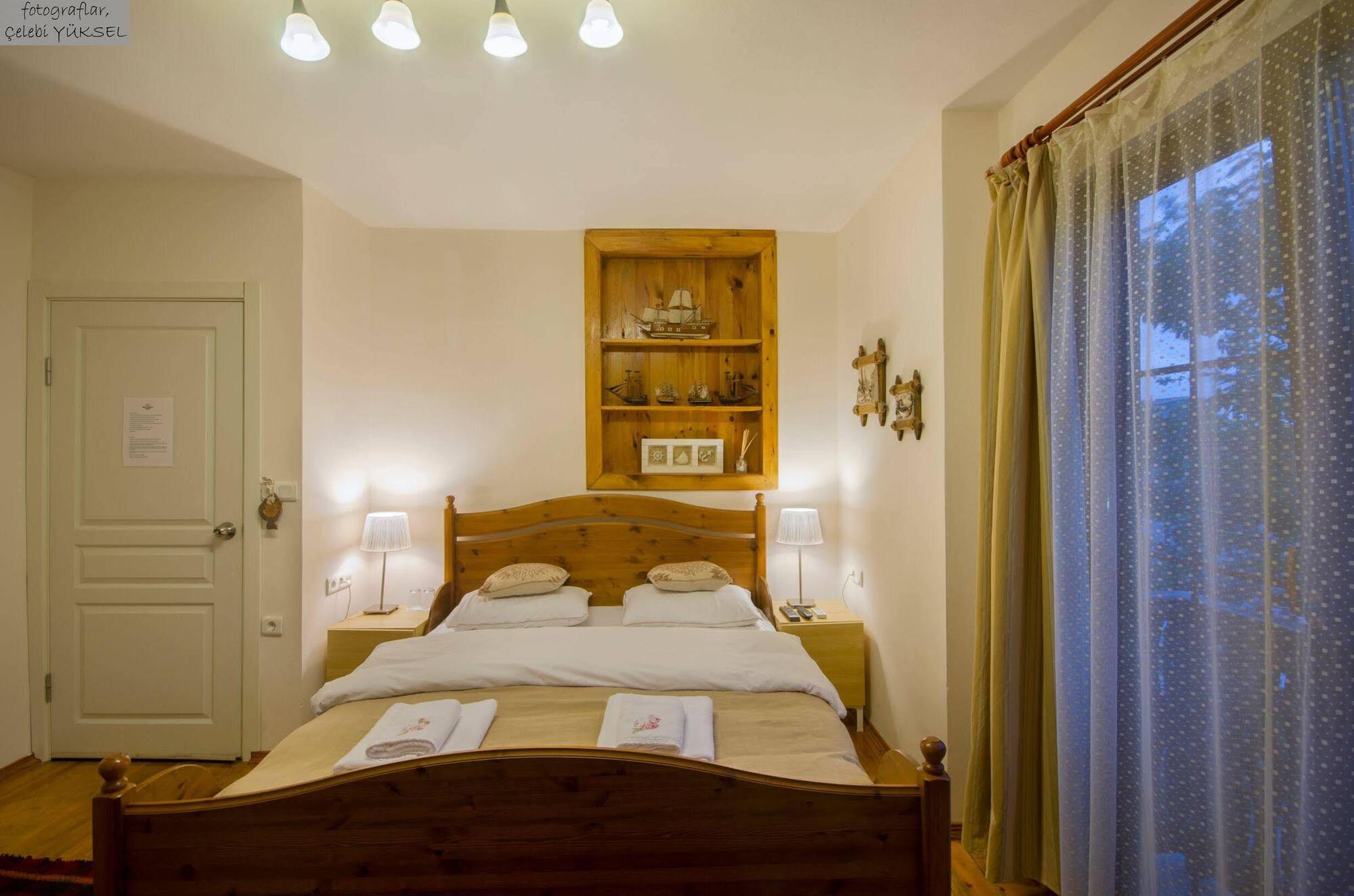 Agva Piazza Hotel Buitenkant foto